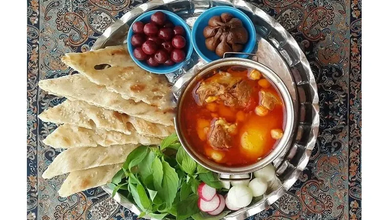 آبگوشت سنتی